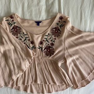Aeropostale light pink blouse with embroiled flowers, size S